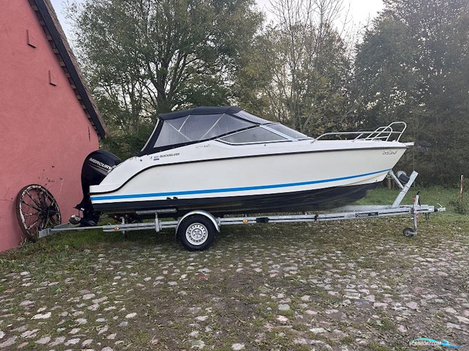 Quicksilver Activ 645 Motor boat 2014, with Mercury F150 engine, Germany
