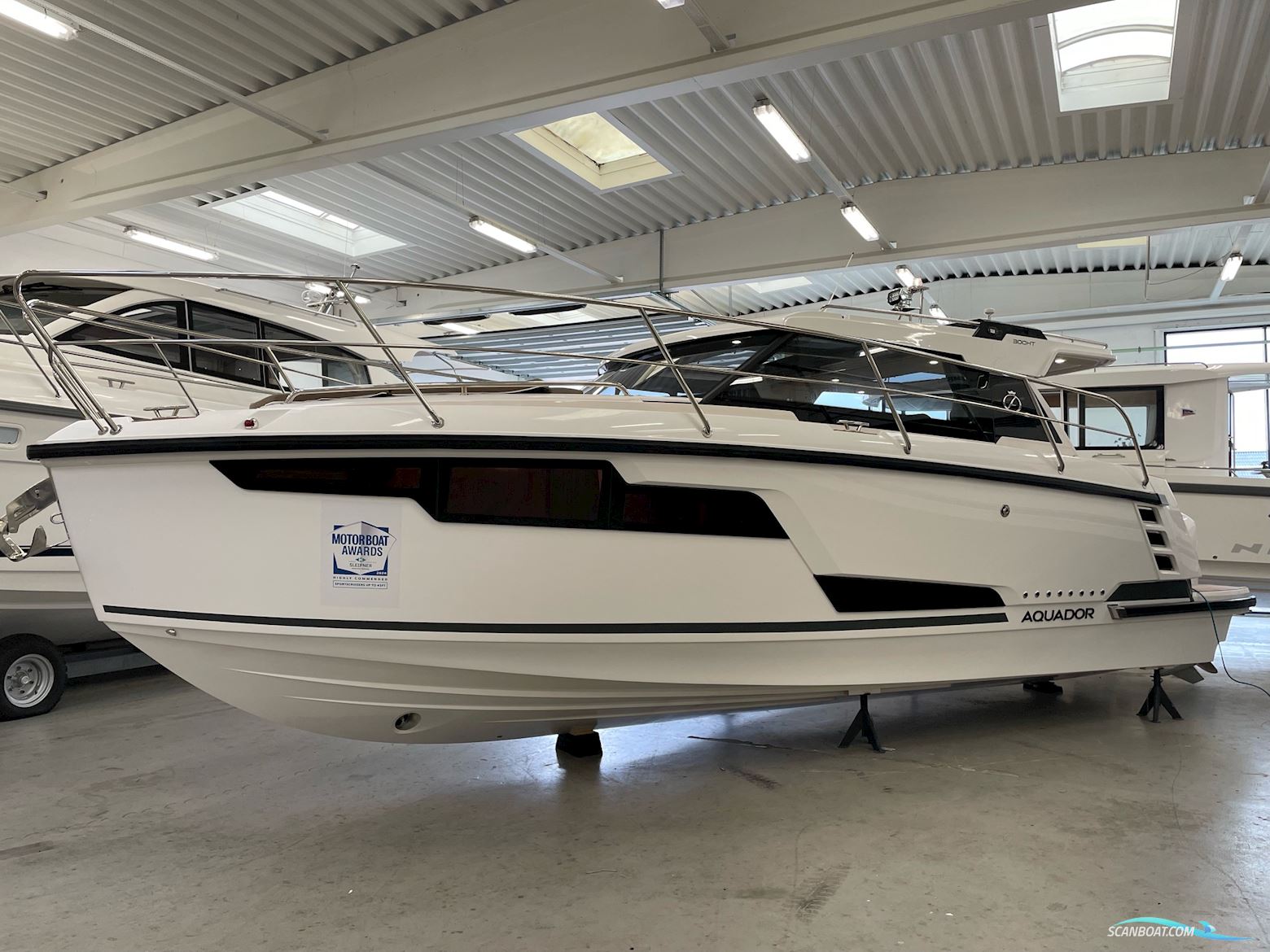 Aquador 300 HT Motorbåd 2024, med 2 x Mercury 200 motor, Danmark