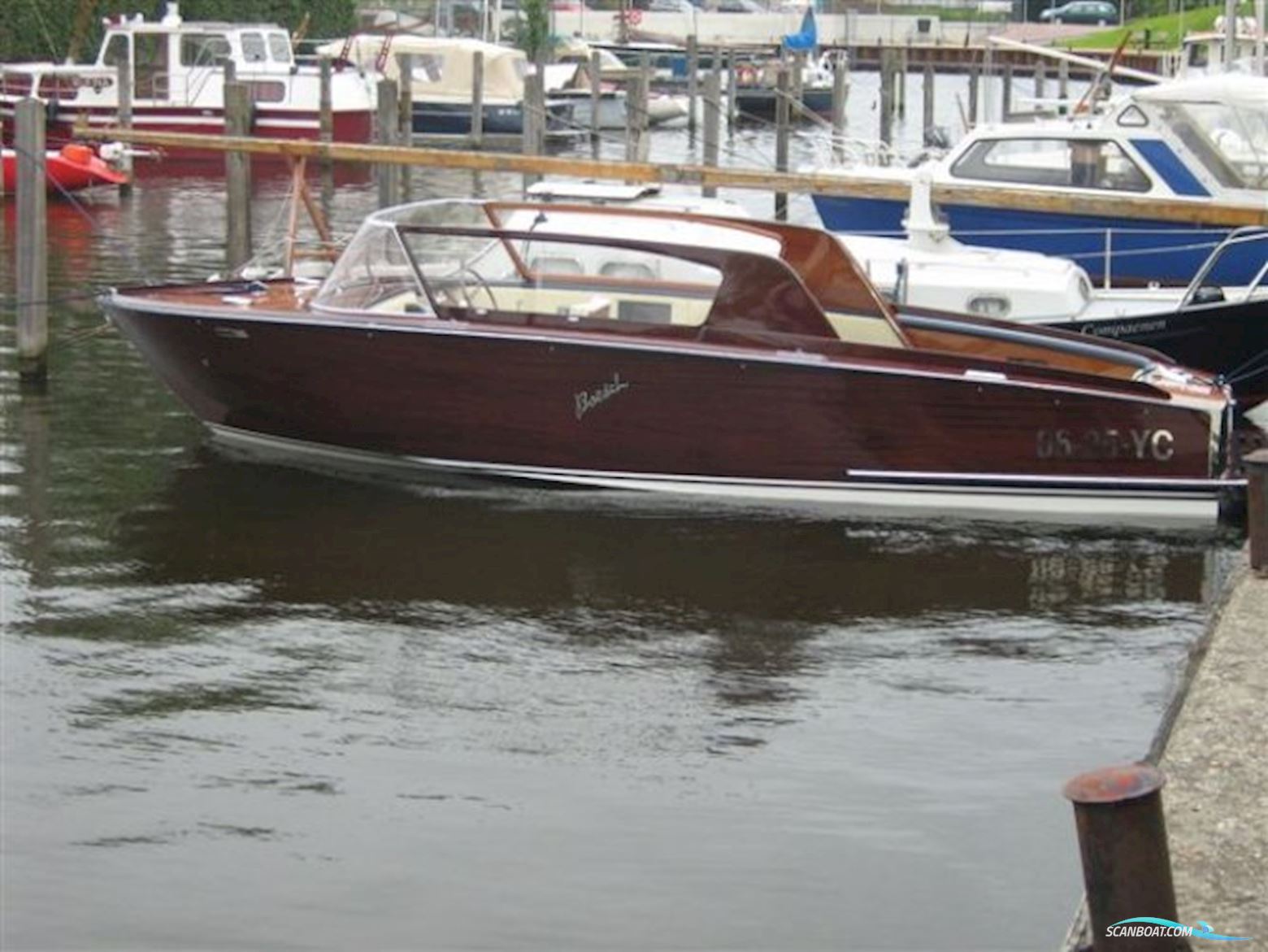 Boesch 650 Portofino de Luxe Motorbåt 1972, med Boesch Marine motor, Holland