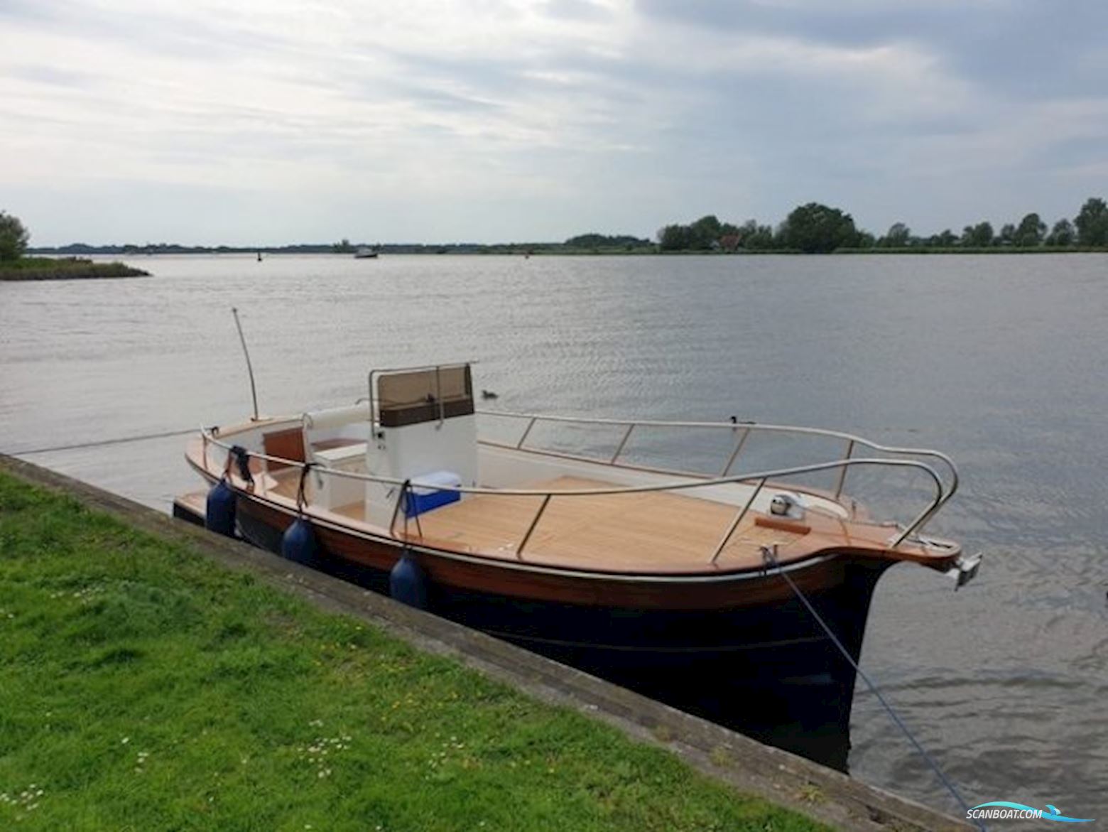 Knort 32 Motorbåt 2000, Holland
