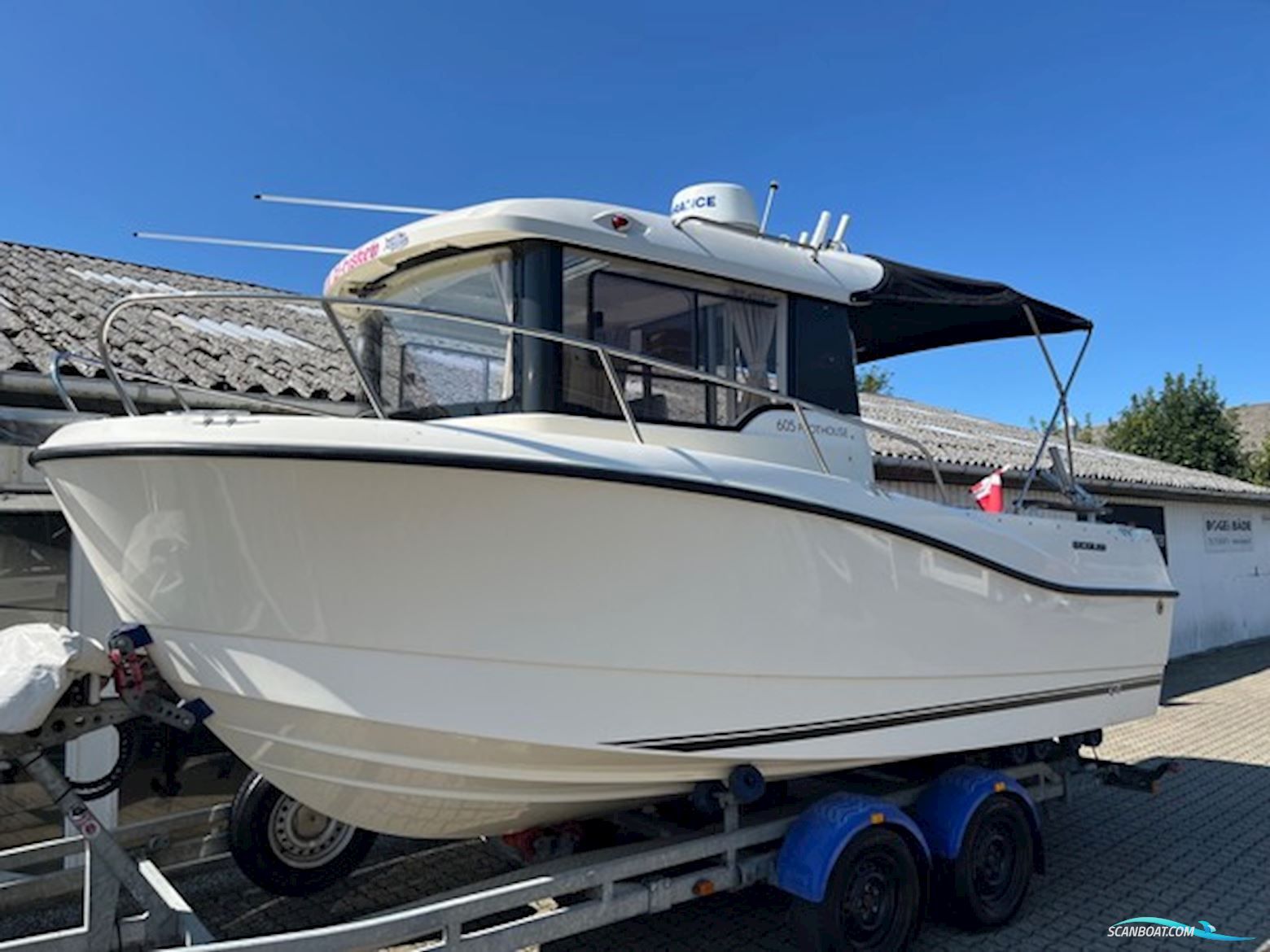 Quicksilver Captur 605 Pilothouse med F115 Mercury-EFI CT XL og 3000 kg Brenderup bådtrailer - Anvisningssalg Motorbåt 2015, med Mercury motor, Danmark