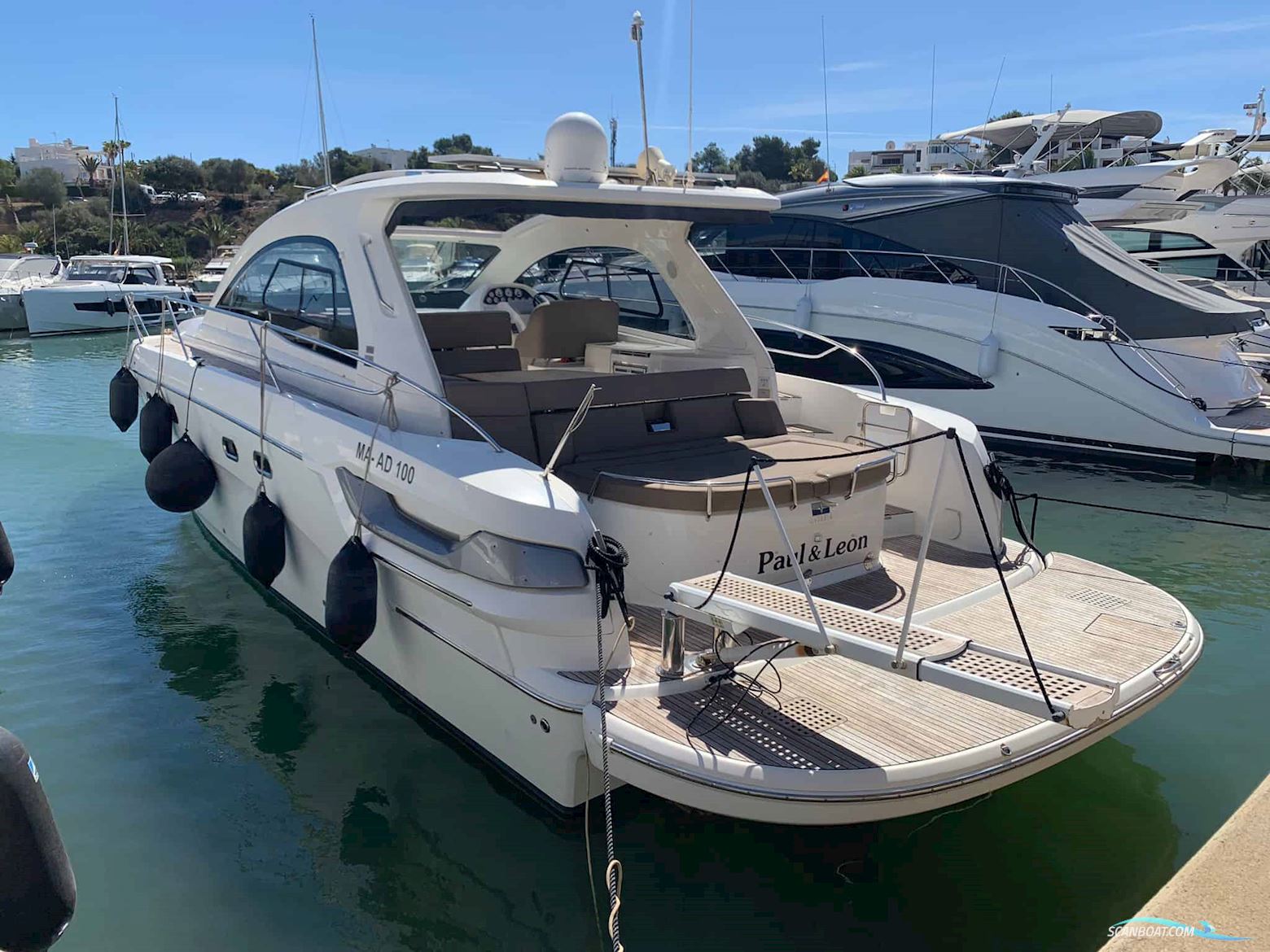 Bavaria S43HT Motorboat 2013, with Volvo Penta engine, Spain