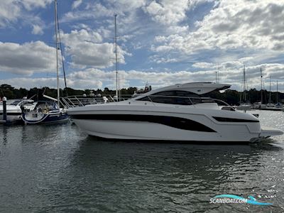 Bavaria SR41 HT Motorboat 2023, with Volvo Penta engine, United Kingdom