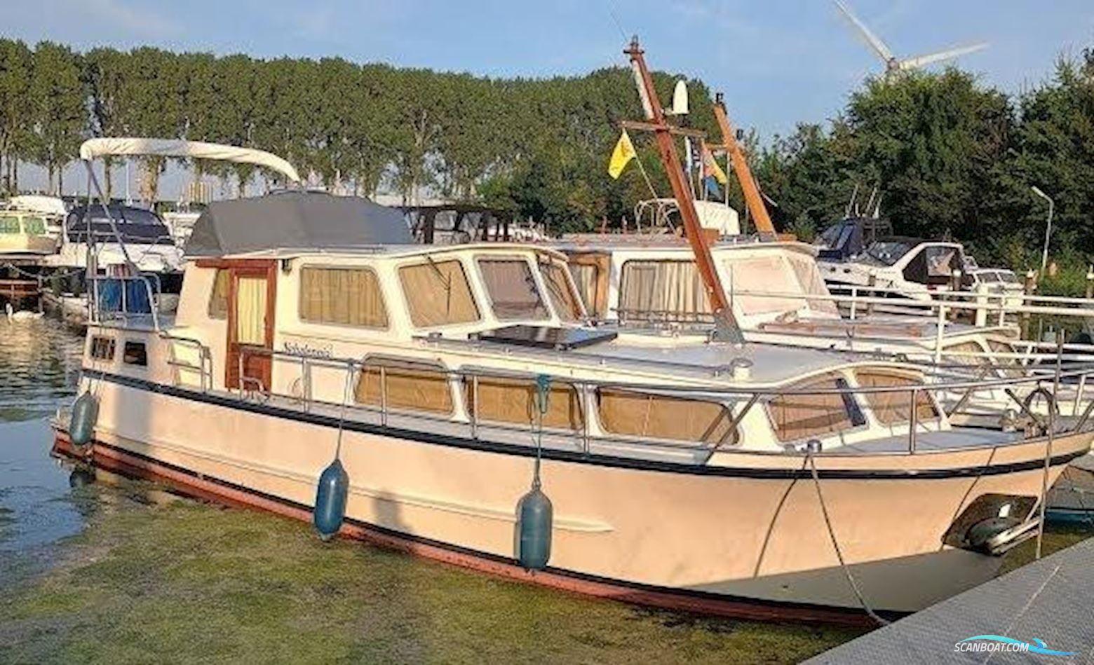 Motor Yacht Biezekruiser 10.70 AK Cabrio Motorboat 1975, with Mercedes engine, The Netherlands