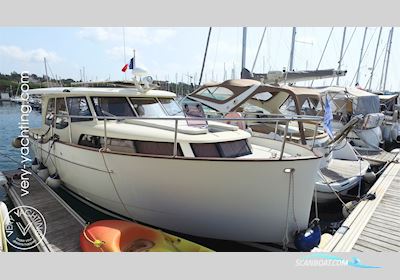 Seaway Yachts Greenline 33 Hybrid Ready Motorboat 2011, with Volkswagen CP 150-5 engine, France