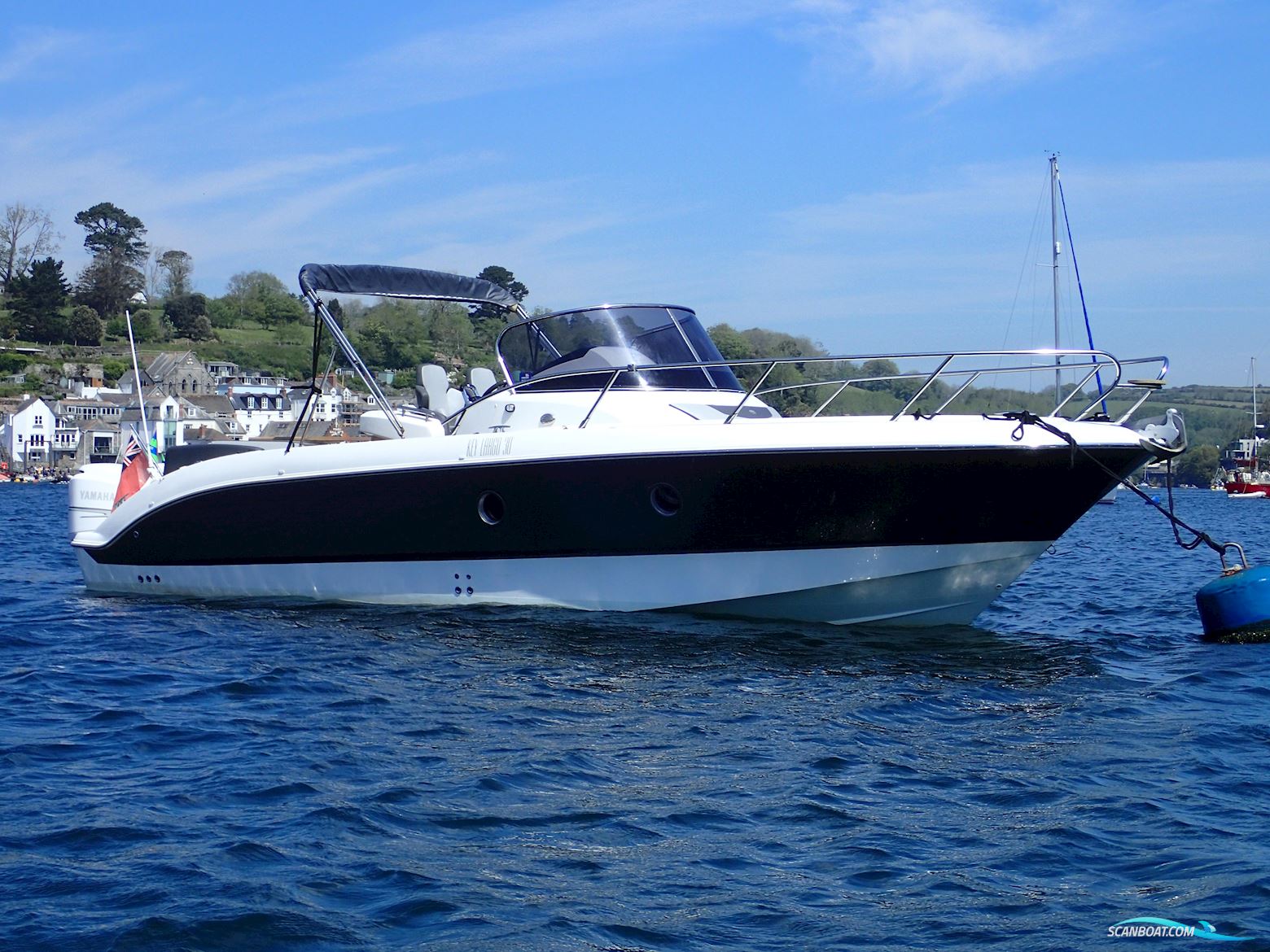 Sessa Marine Key Largo 30 Motorboat 2008, with Yamaha engine, United Kingdom