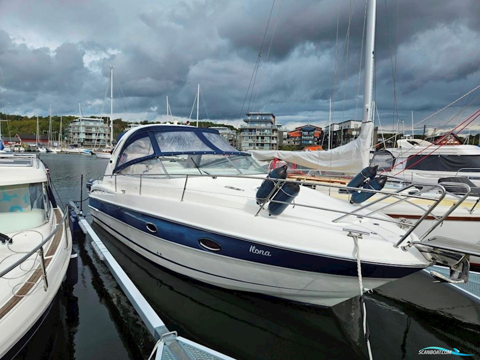 Bavaria 30 Sport Motorboten 2009, met Volvo Penta D6-330 motor, Sweden