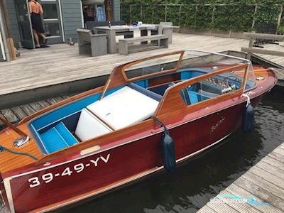 Boesch 580 Motorboten 1972, met Boesch Marine motor, The Netherlands