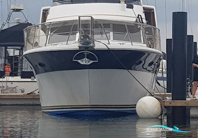 Carver 4507 Califonian Motor boat 1992, with Catterpillar 3208 engine, Denmark