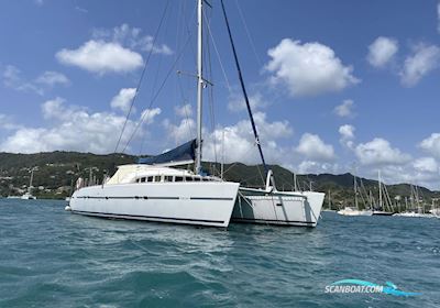 Lagoon 570 Flerskrovsbåt 2004, med Volvo Penta D2 - 75 motor, Martinique