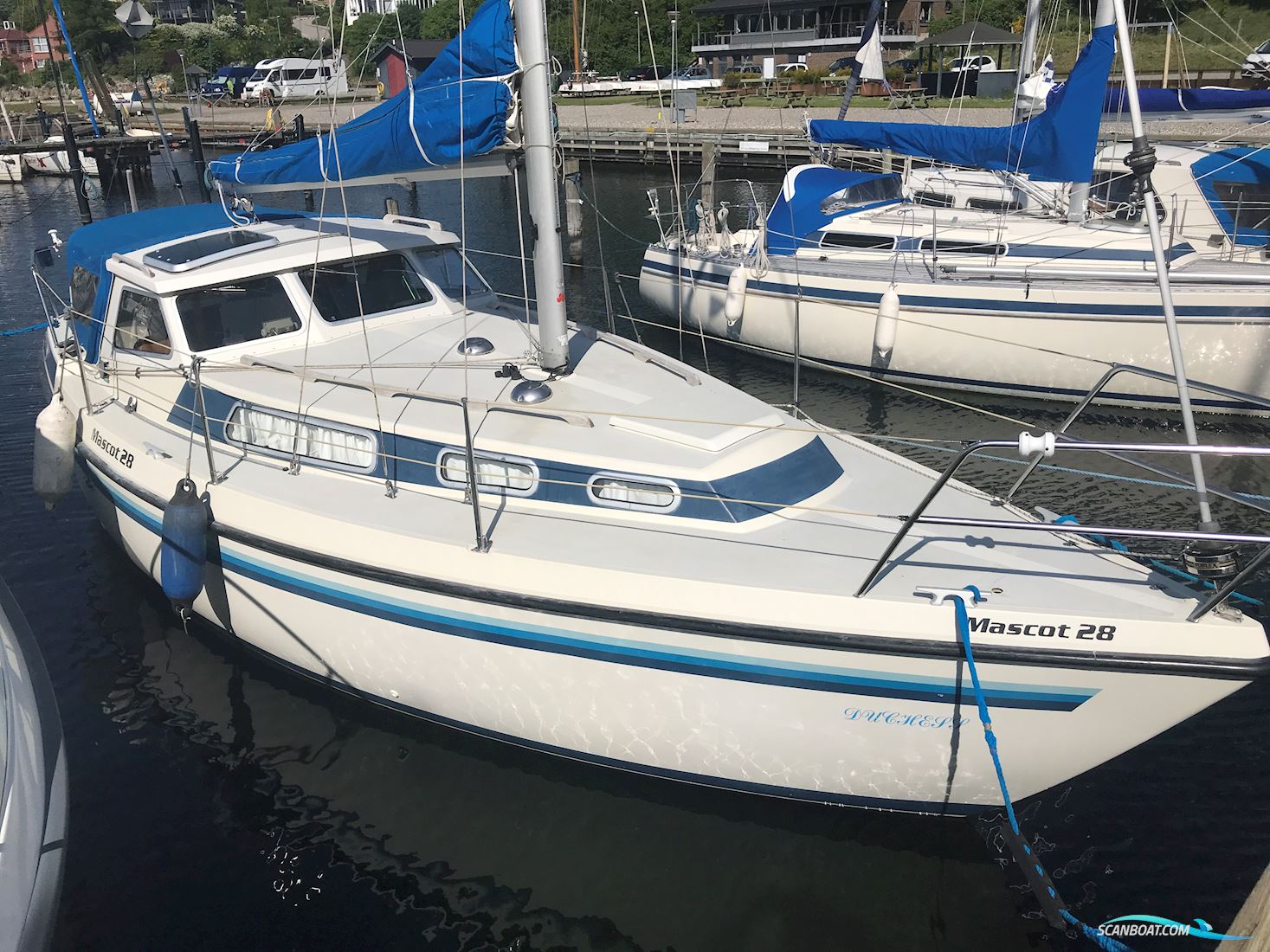 segelboot mascot 28