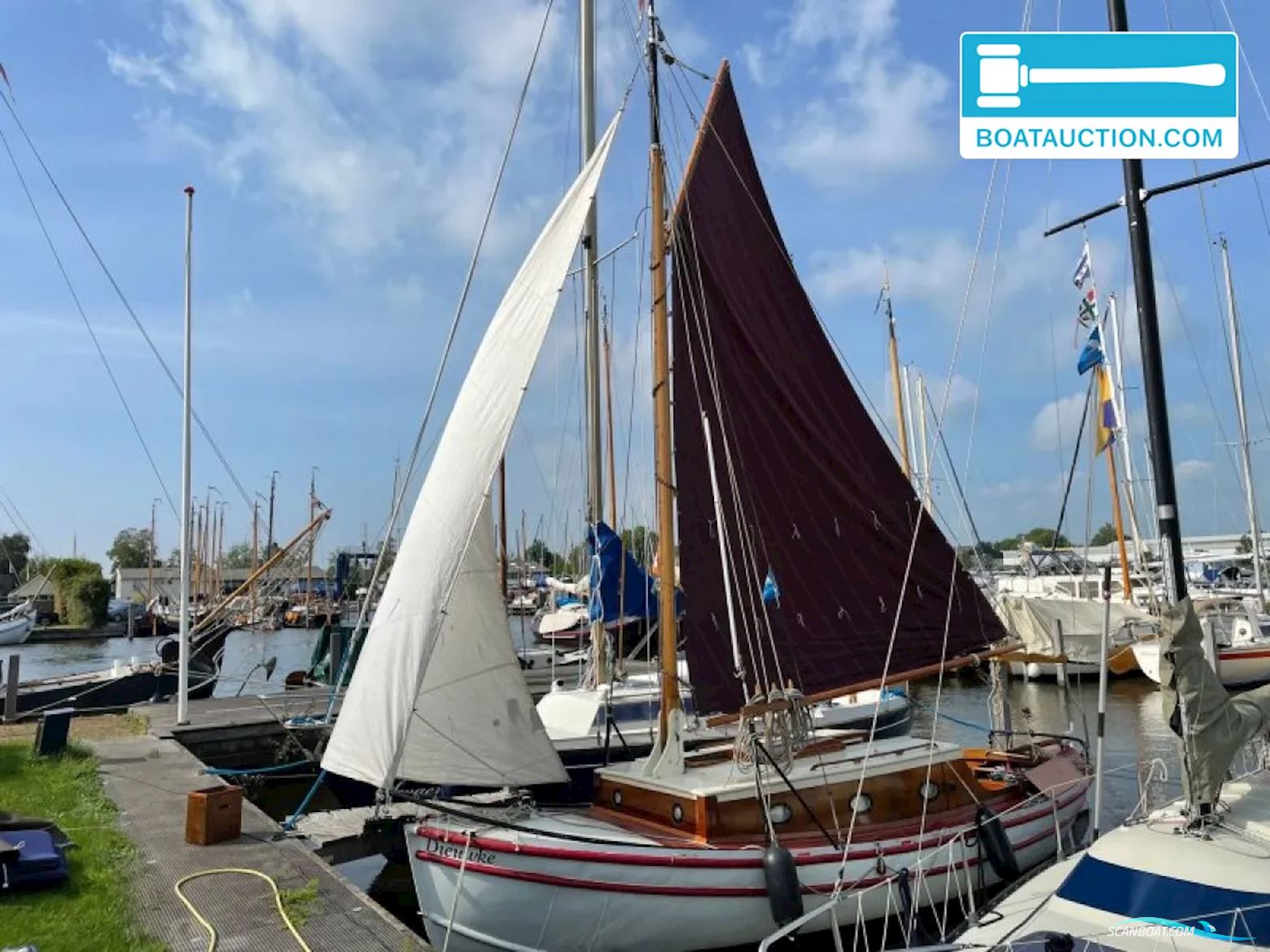 Sailing Sloop 900 Zeilboten 1940, met Lister motor, The Netherlands